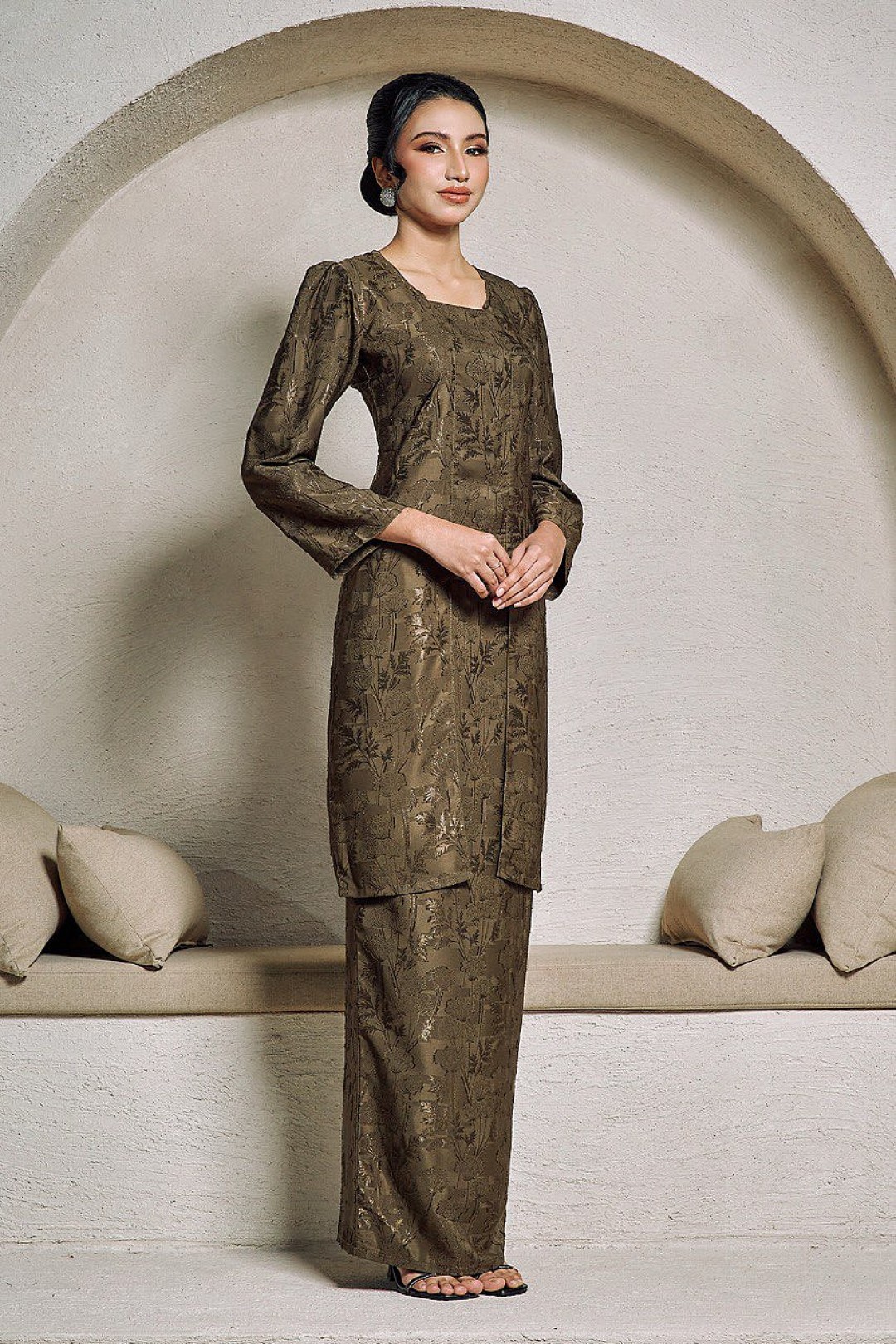 Adelia Kebaya in Olive Green