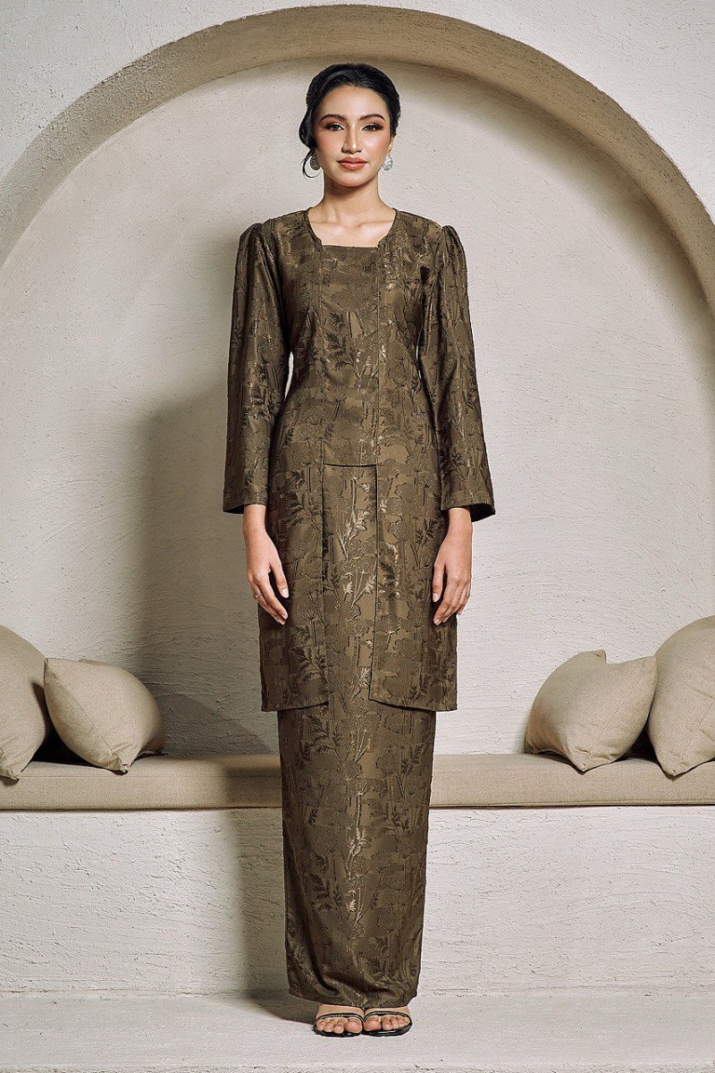 Adelia Kebaya in Olive Green