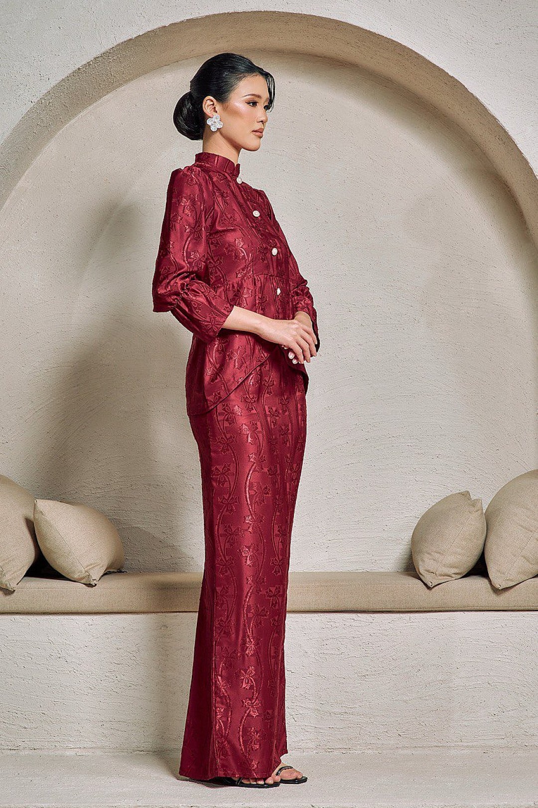 Misha Mini Kurung in Maroon