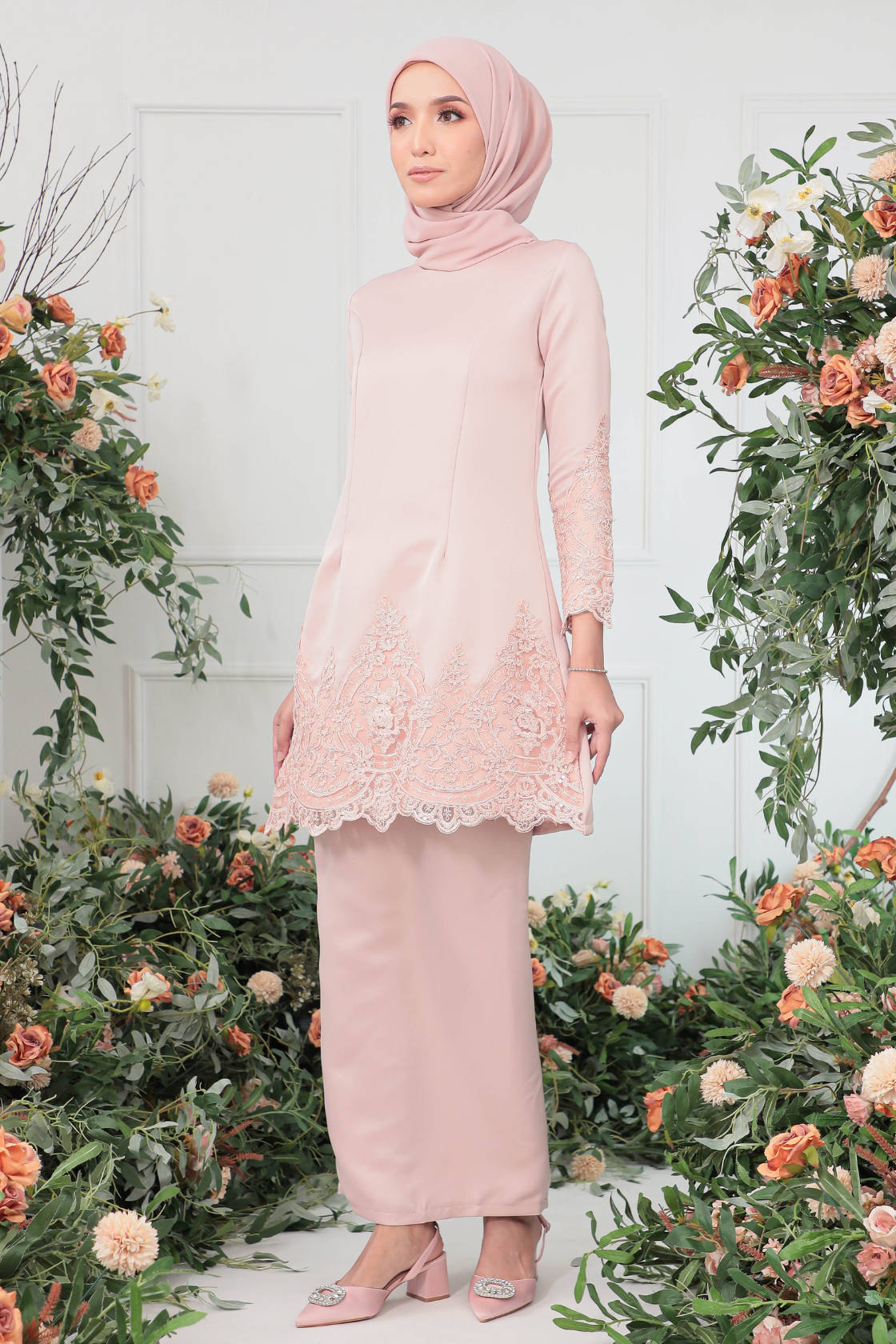 Marsha Kurung Marsha Kurung in Dusty Pink